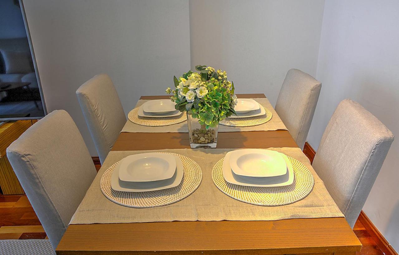 San Bernardo Family Apartment Севілья Екстер'єр фото