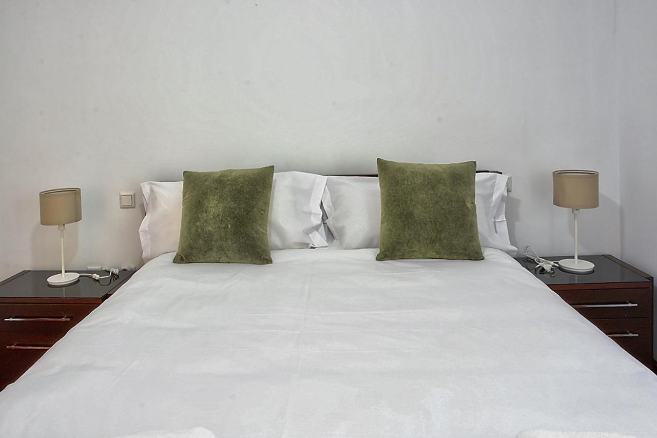 San Bernardo Family Apartment Севілья Екстер'єр фото