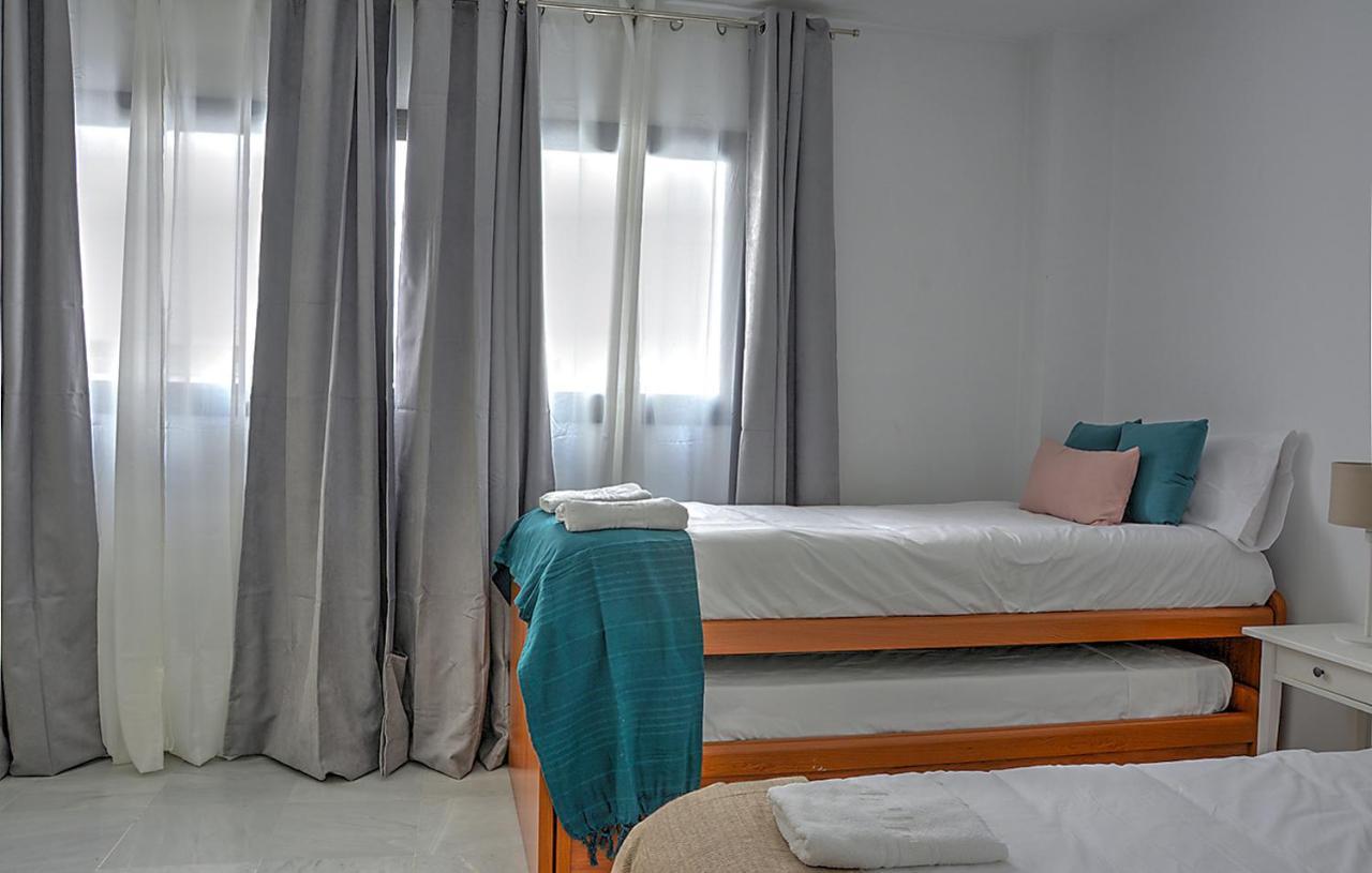 San Bernardo Family Apartment Севілья Екстер'єр фото