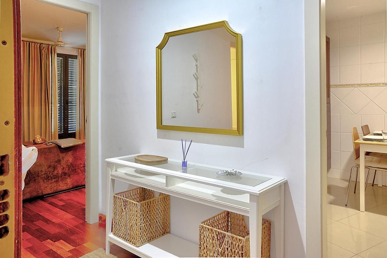 San Bernardo Family Apartment Севілья Екстер'єр фото