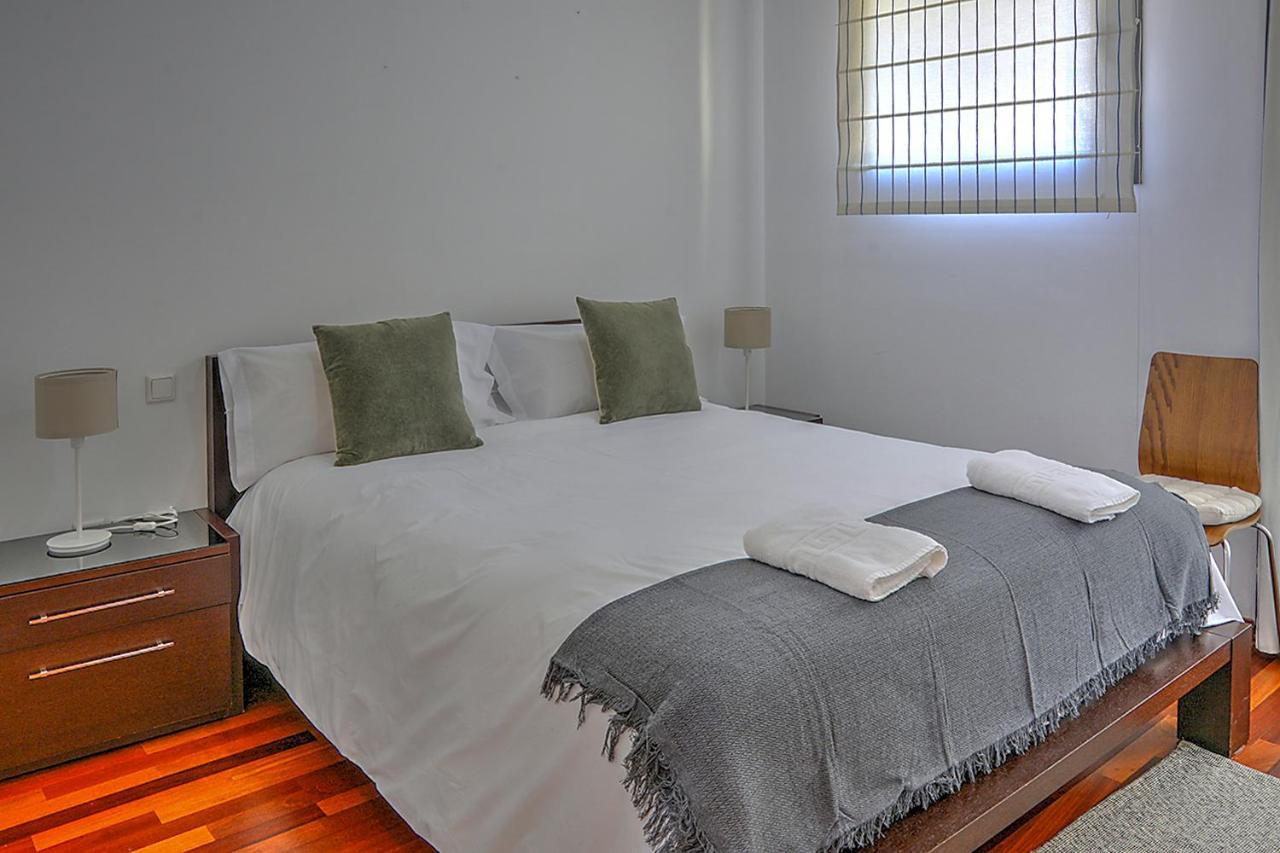 San Bernardo Family Apartment Севілья Екстер'єр фото