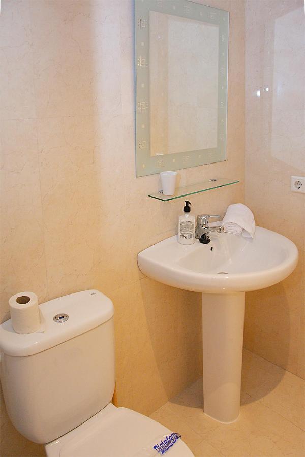 San Bernardo Family Apartment Севілья Екстер'єр фото