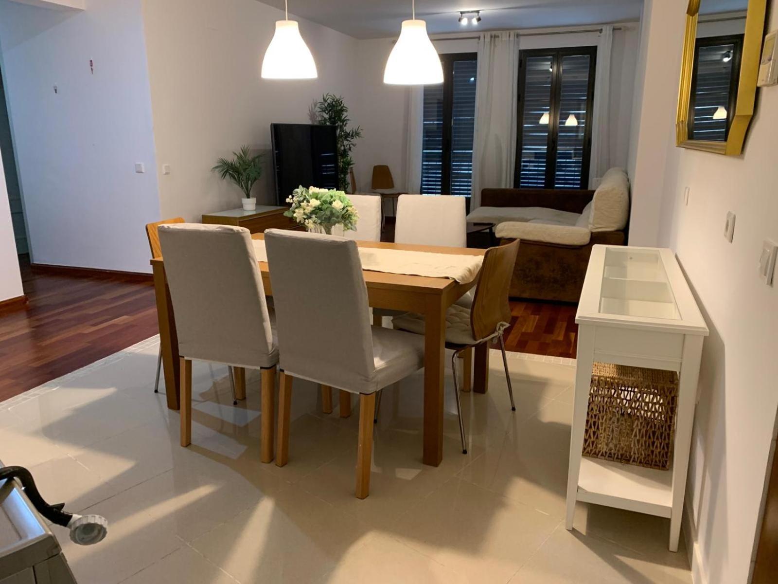 San Bernardo Family Apartment Севілья Екстер'єр фото